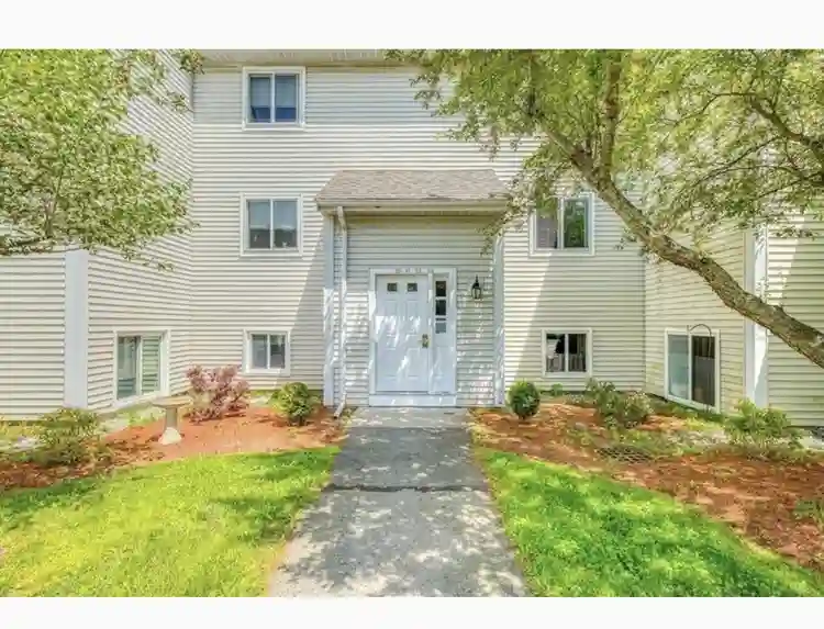 Fully furnished condo available now
