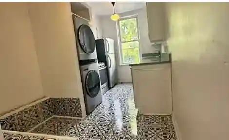 🏡 Room for Rent – Bronx, NY 10458