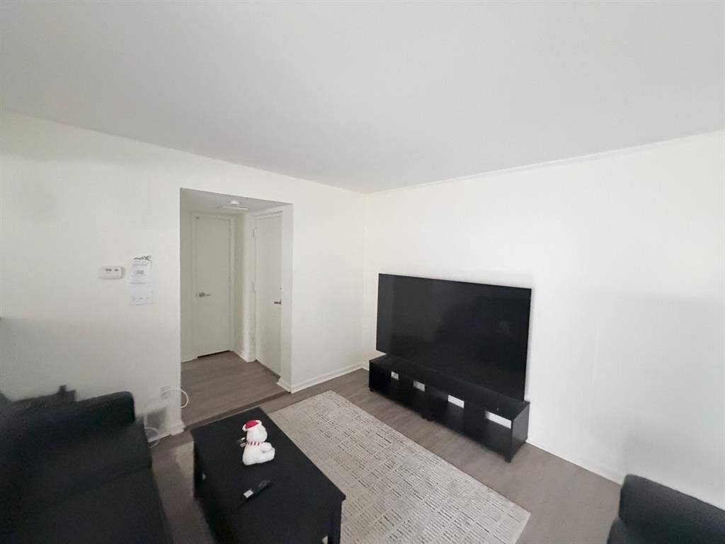 Fully Furnished 1br 1bth