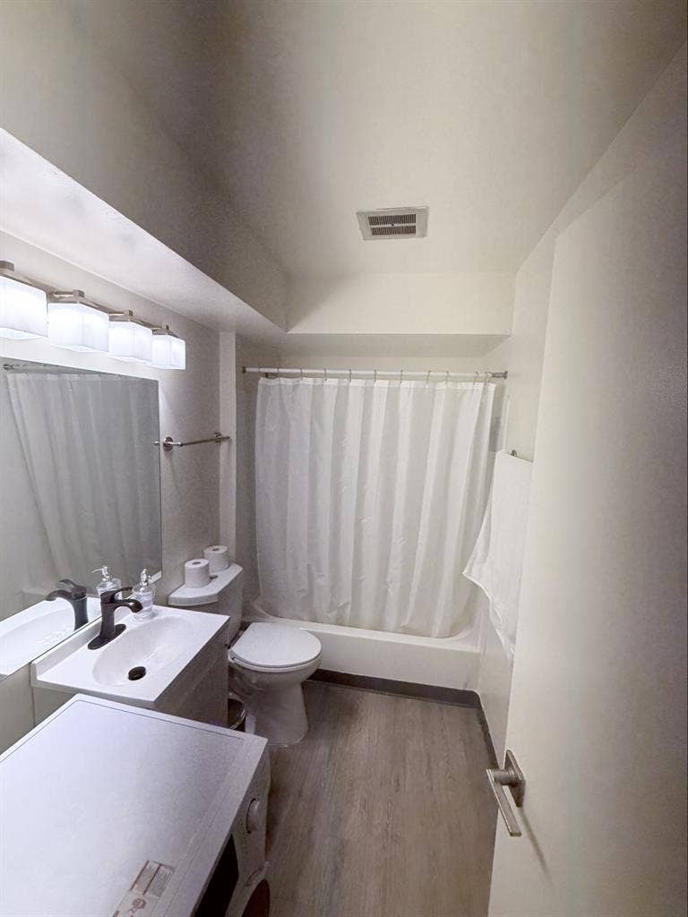 Fully Furnished 1br 1bth