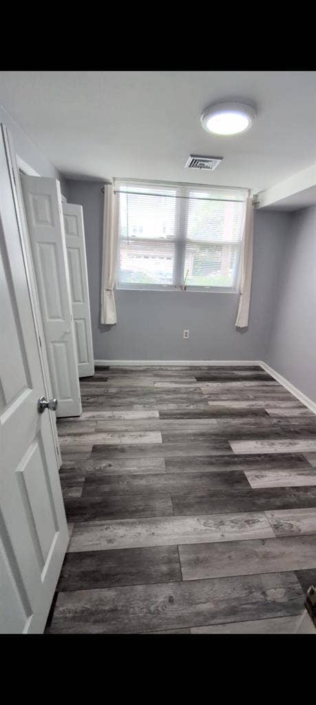 2 Private Rooms for rent in 3 bedrm
