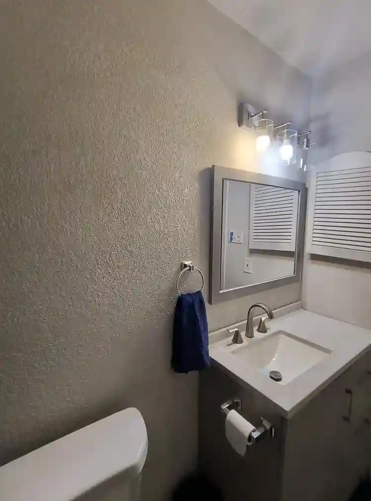 Private furnished in Carrollton!