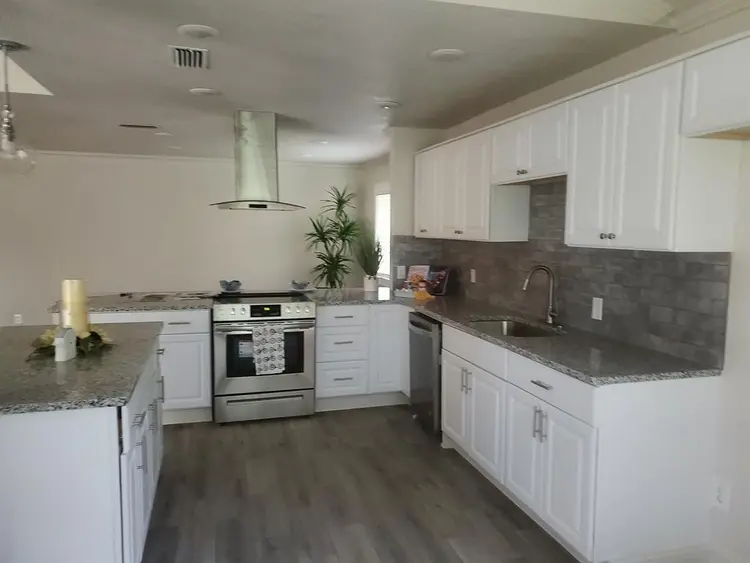 Private cozy room in Carrollton!