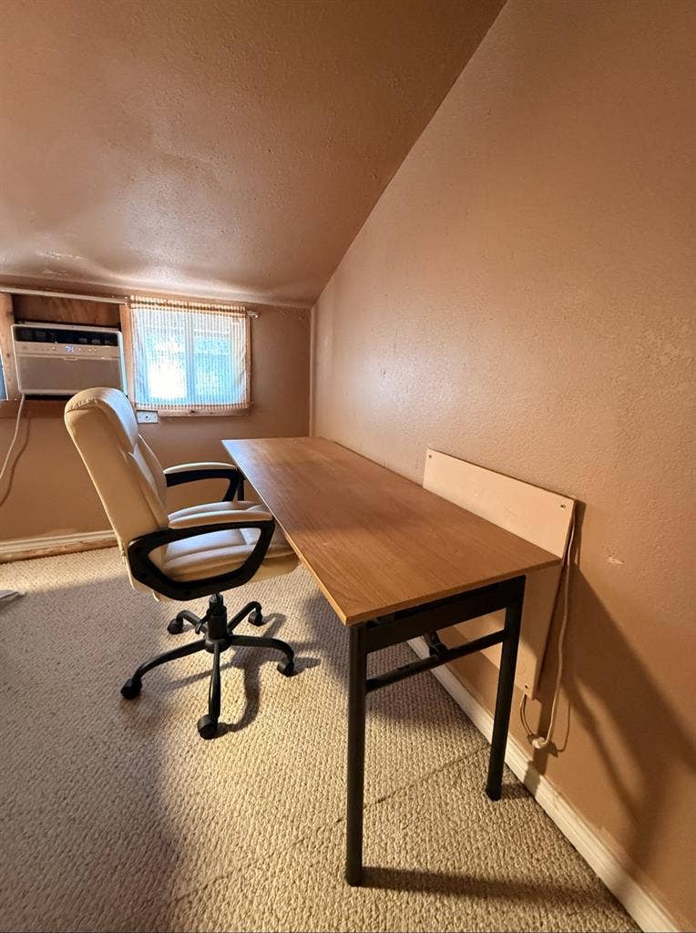 Large Attic Room for Female