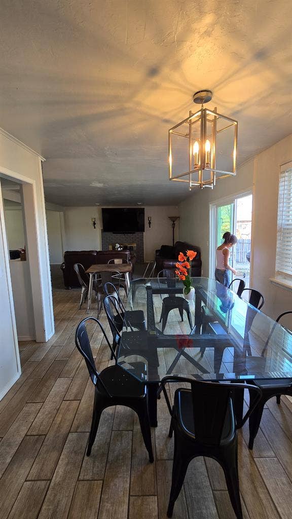 Looking for a housemate
