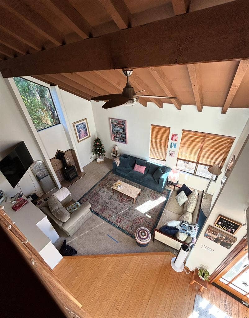 Single room available!