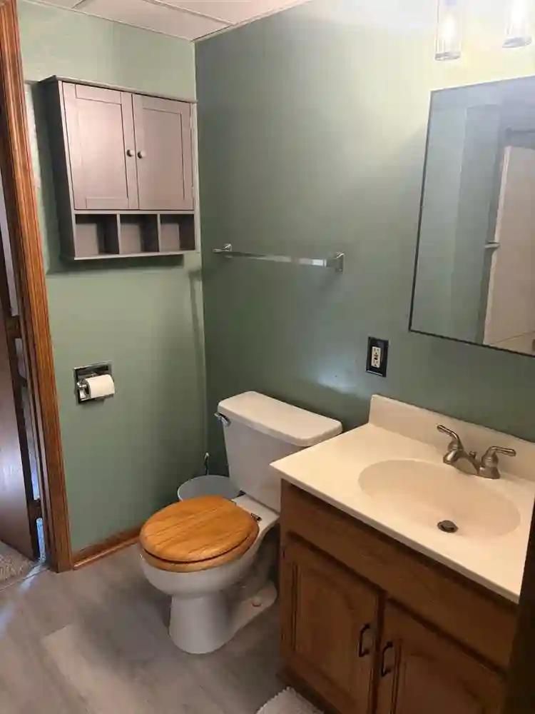 Private basement, bedroom, bathroom