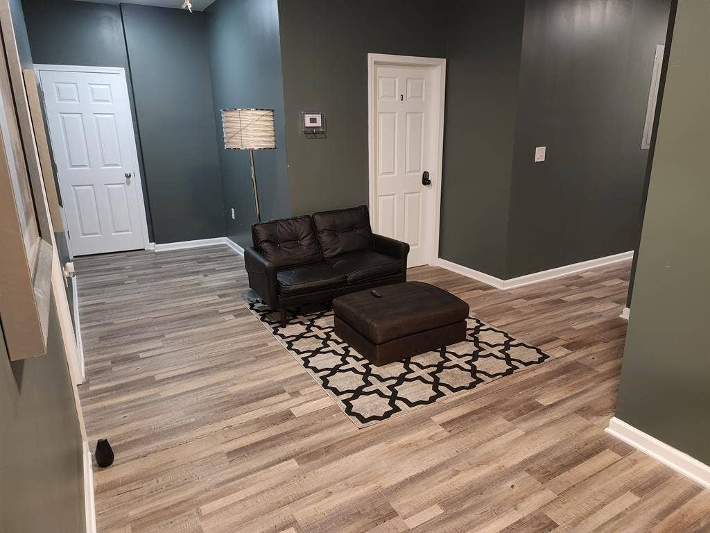 West End! Utilities/Wifi/Park FREE!