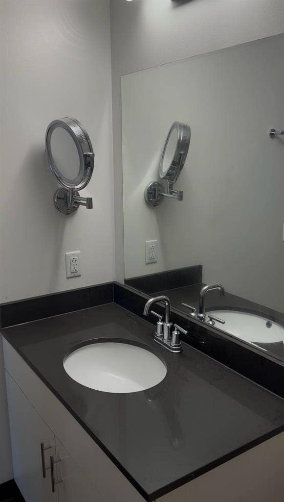 Urgently seeking sublet