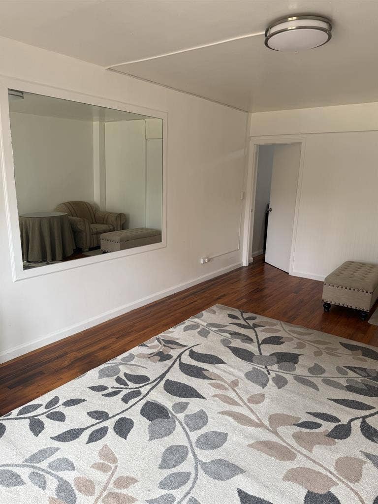 Large Room -Males only