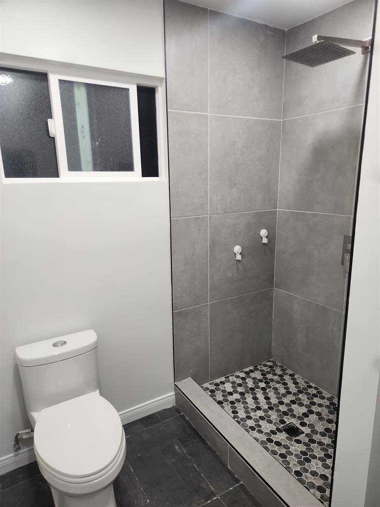 Room for rent in Willowbrook Area