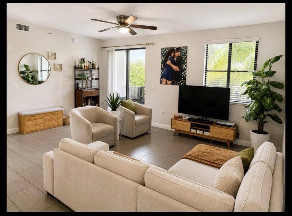 PEACEFUL & HAPPY HOME