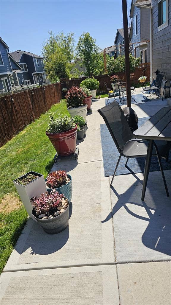 2 rooms (1 bdrm & office/living)