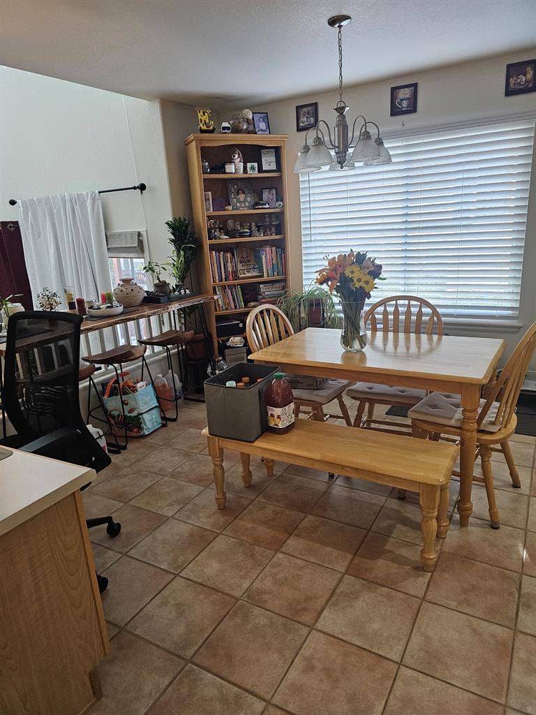 2 rooms (1 bdrm & office/living)