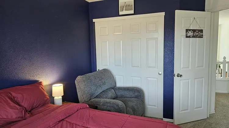 2 rooms (1 bdrm & office/living)