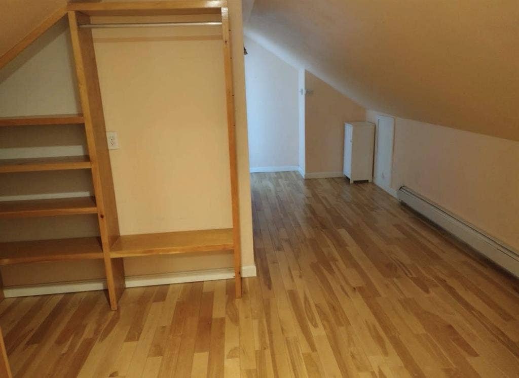Private Studio, Sept. 1st Rental