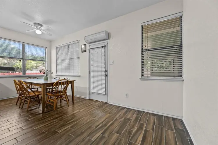 6 BR in Fort Worth