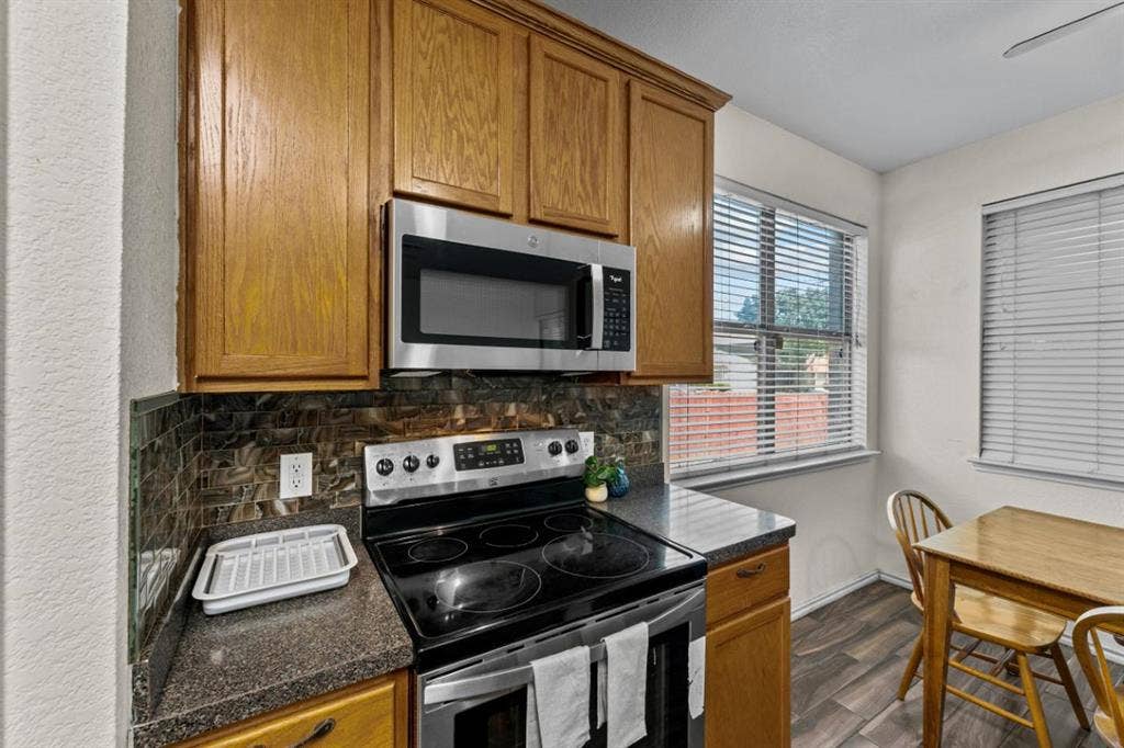 6 BR in Fort Worth