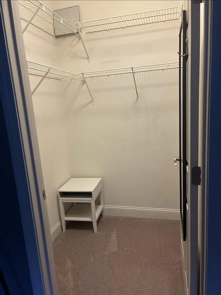 Salem, Ma- $1,500.00 a mth