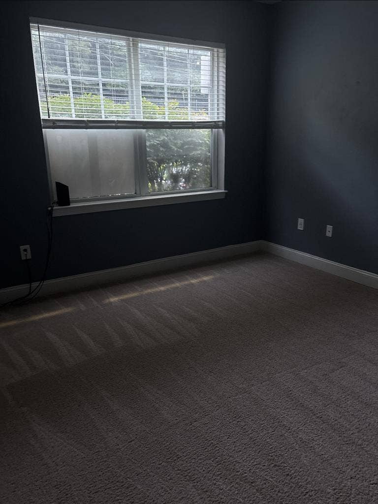 Salem, Ma- $1,500.00 a mth