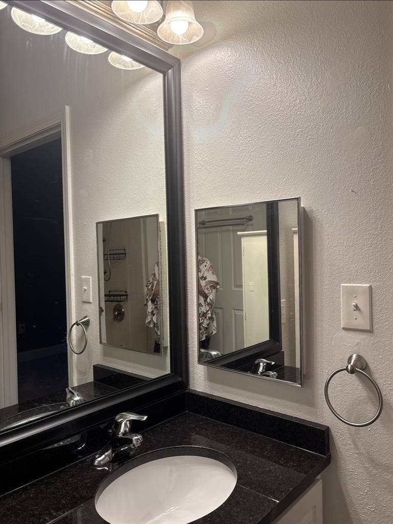 Salem, Ma- $1,500.00 a mth