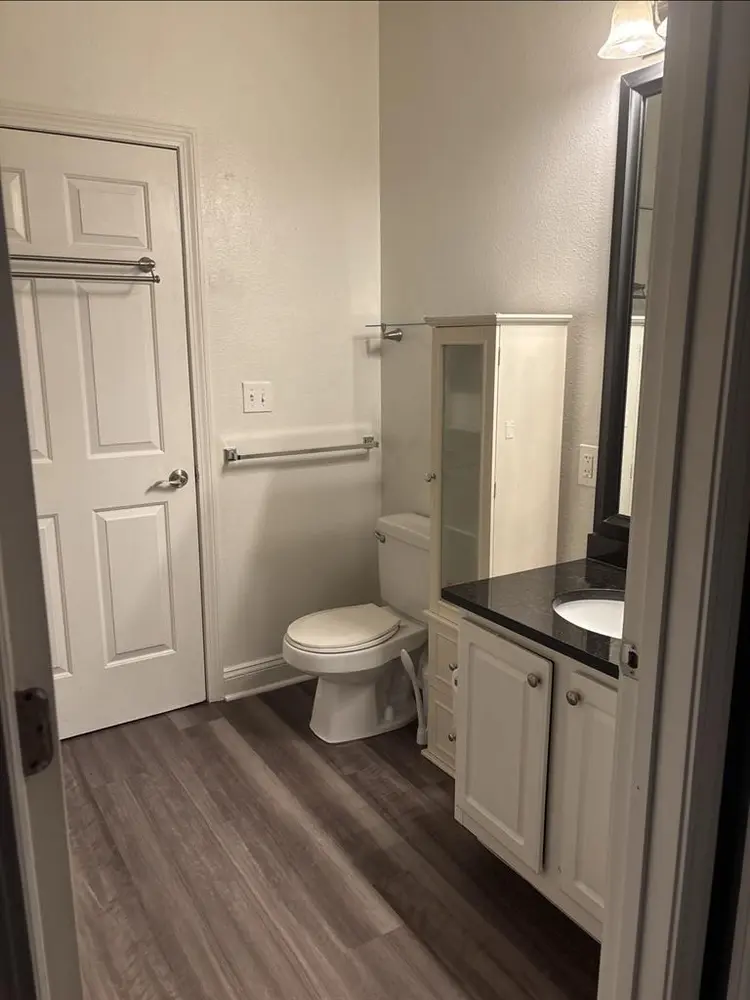 Salem, Ma- $1,500.00 a mth