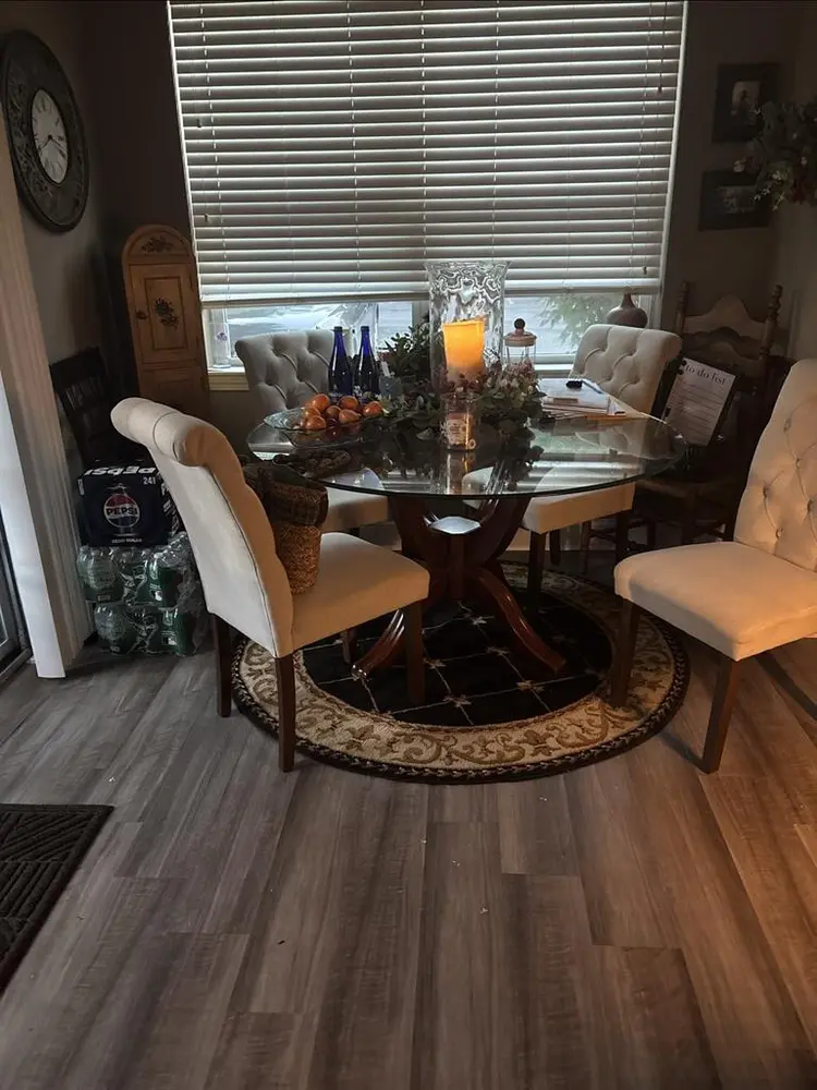 Salem, Ma- $1,500.00 a mth