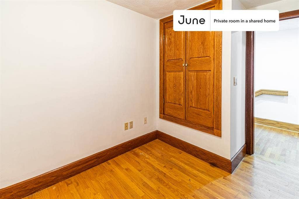 5 BR in Boston