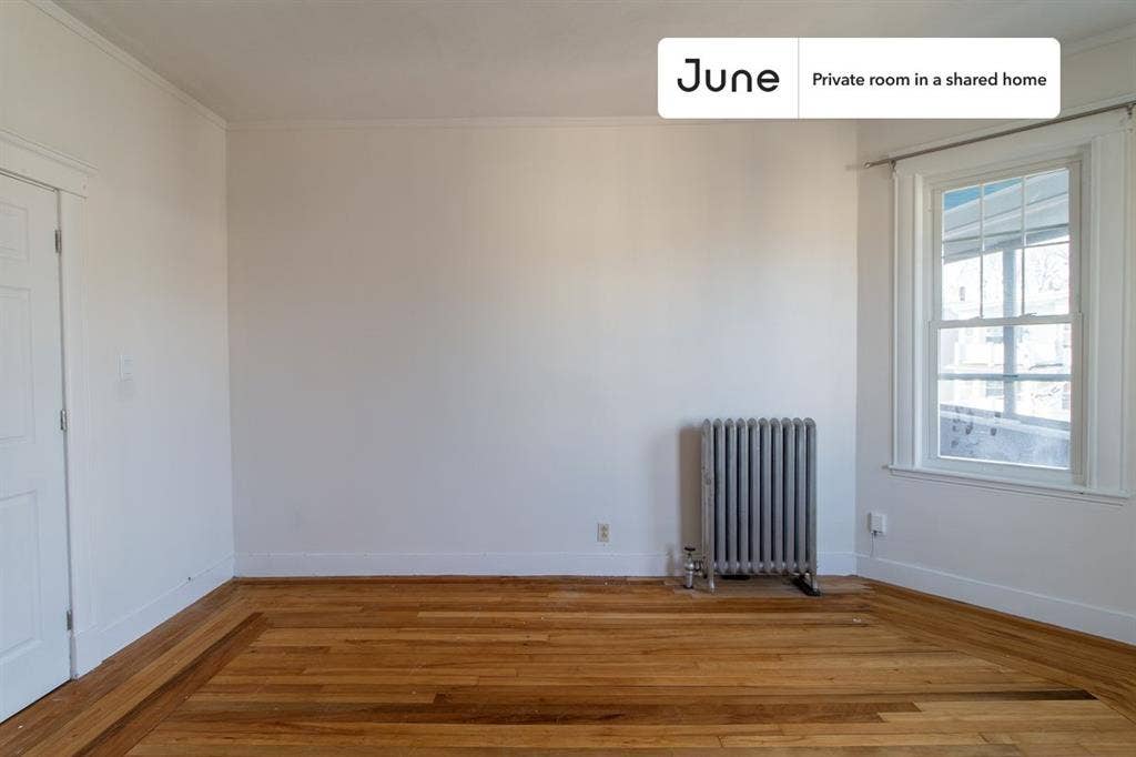 4 BR in Boston