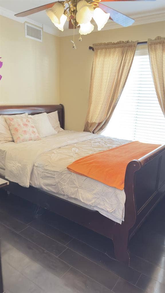 Private room for rent