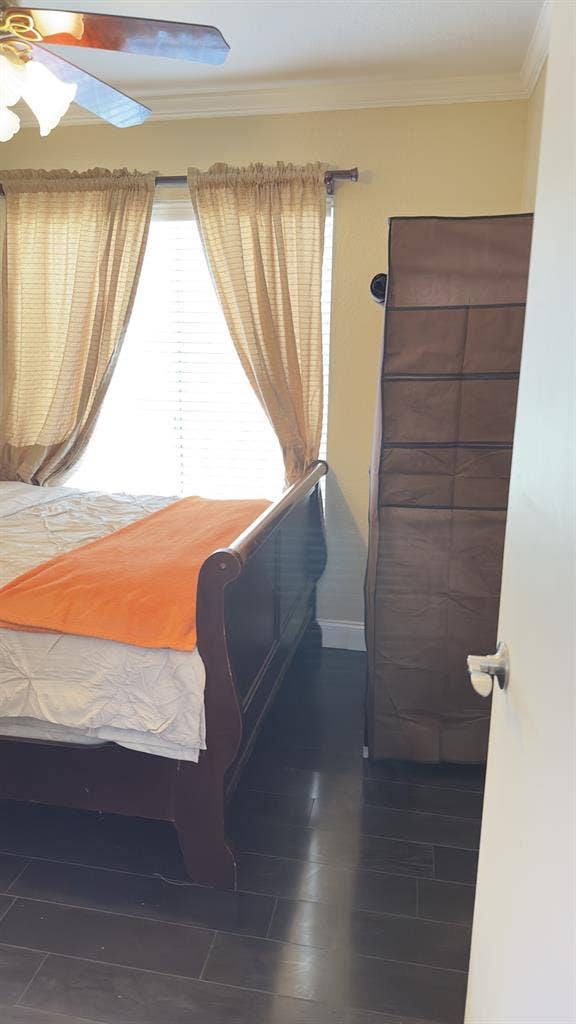 Private room for rent