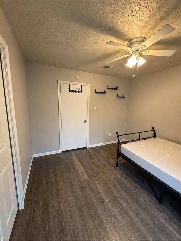 Fall Sublease!