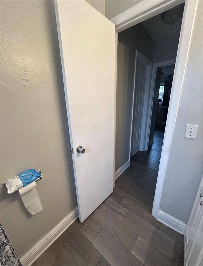 Room for Rent (close to main rd)