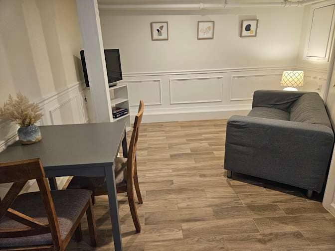 1 bedroom basement apt