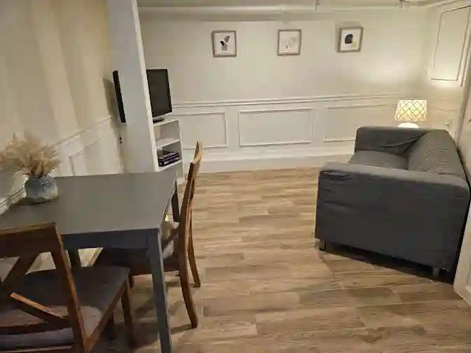 1 bedroom basement apt