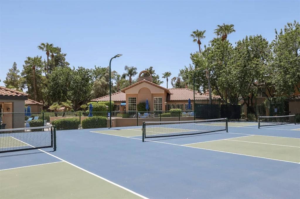 Mccormick Ranch 2 bed 2 bath condo