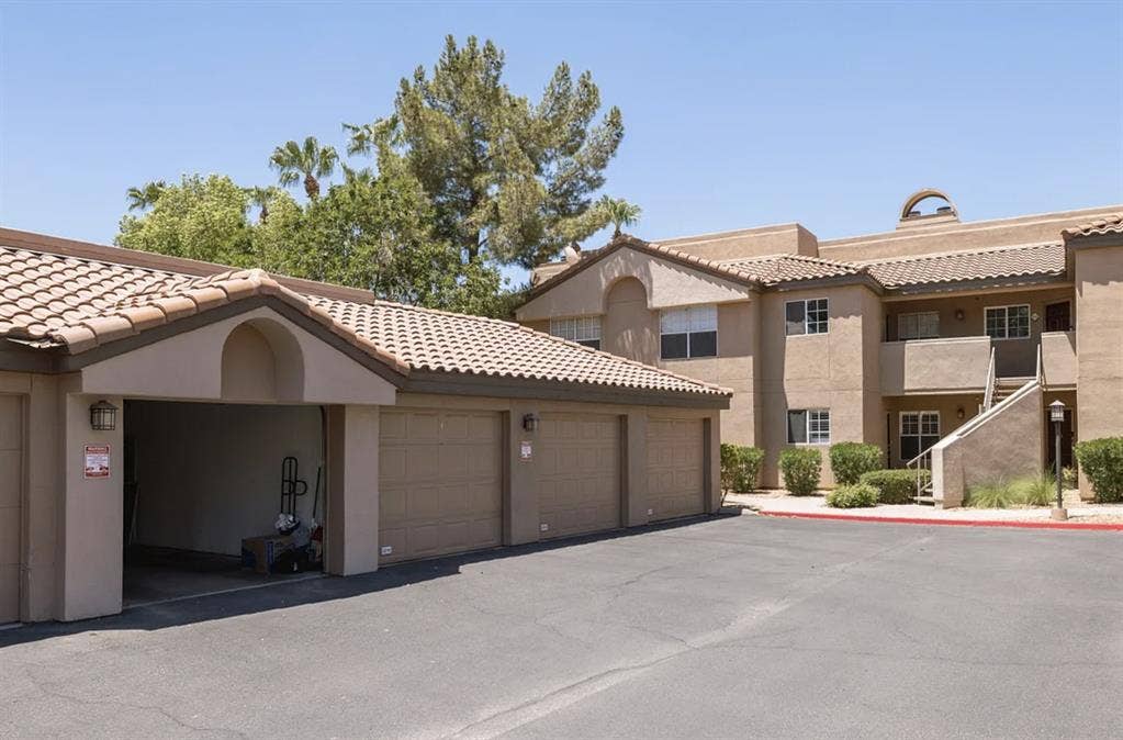 Mccormick Ranch 2 bed 2 bath condo