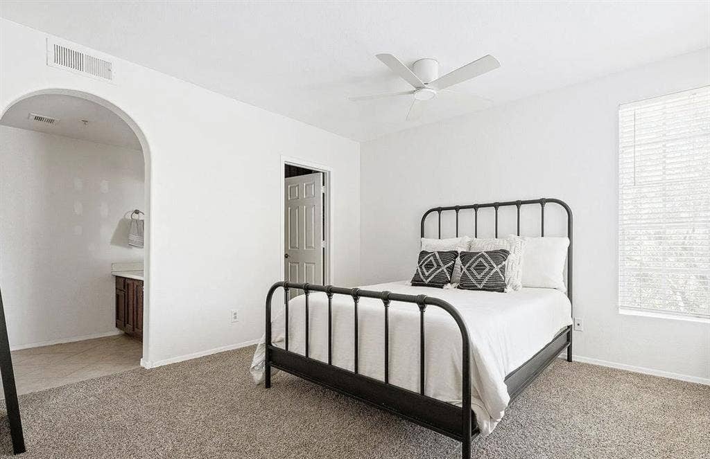 Mccormick Ranch 2 bed 2 bath condo