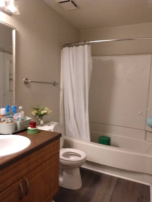 🏡 Female Roommate Wanted