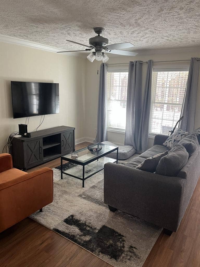 Furnished room for rent in Durham