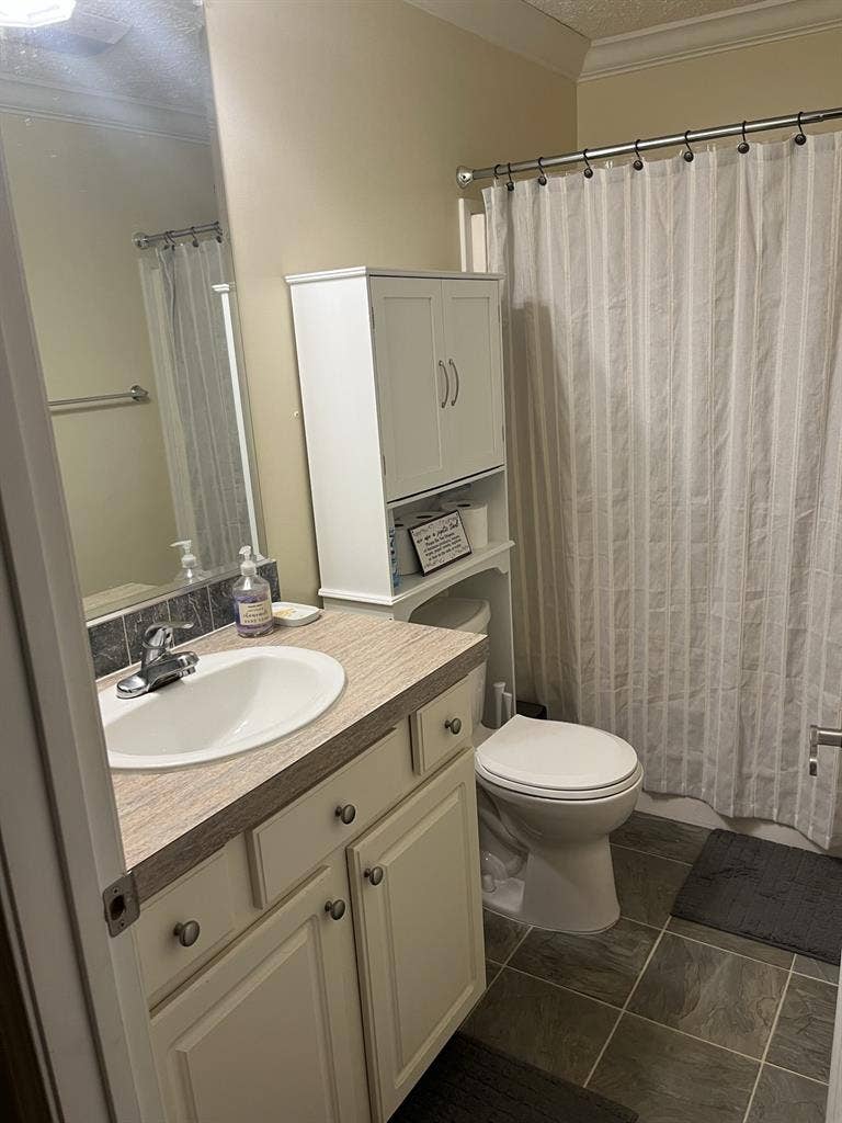 Furnished room for rent in Durham