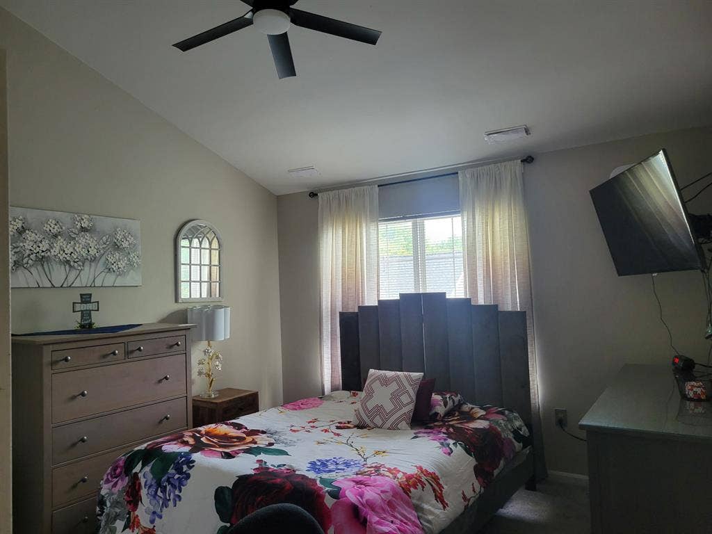 Master Bedroom & Private Bath