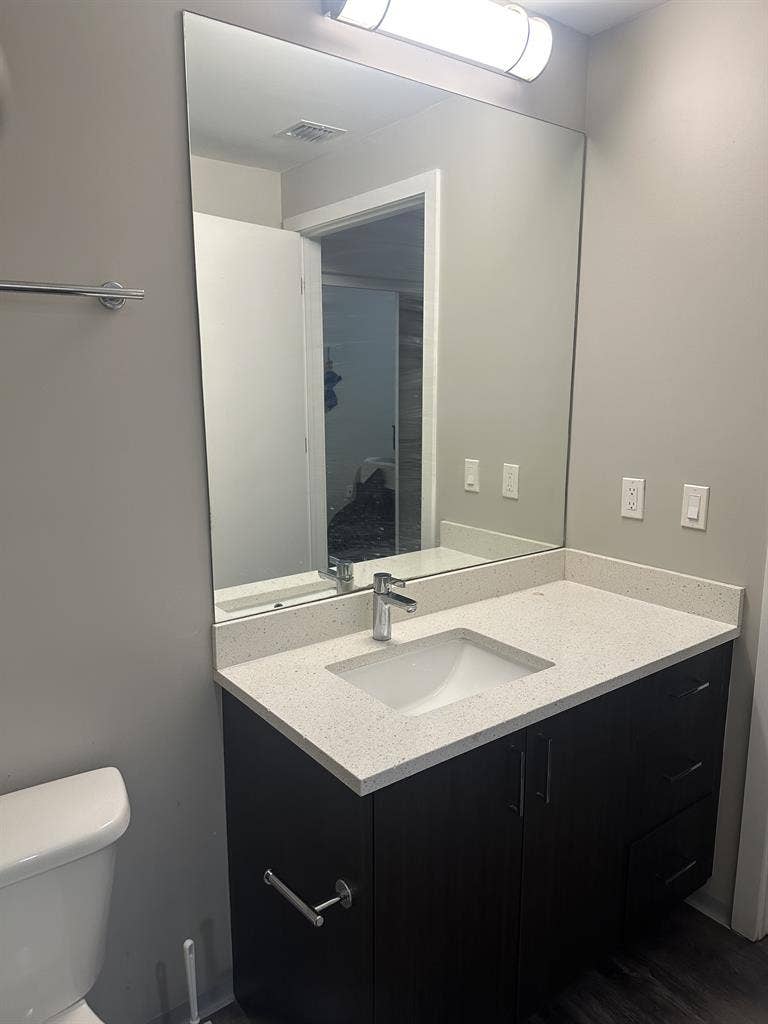 Sublet Identity Miami 4x4