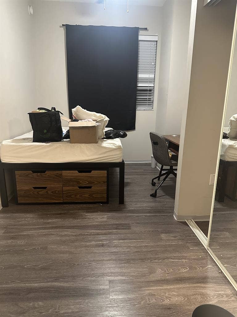 Sublet Identity Miami 4x4