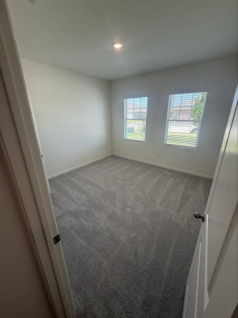 Rent a room for $850/monthhs