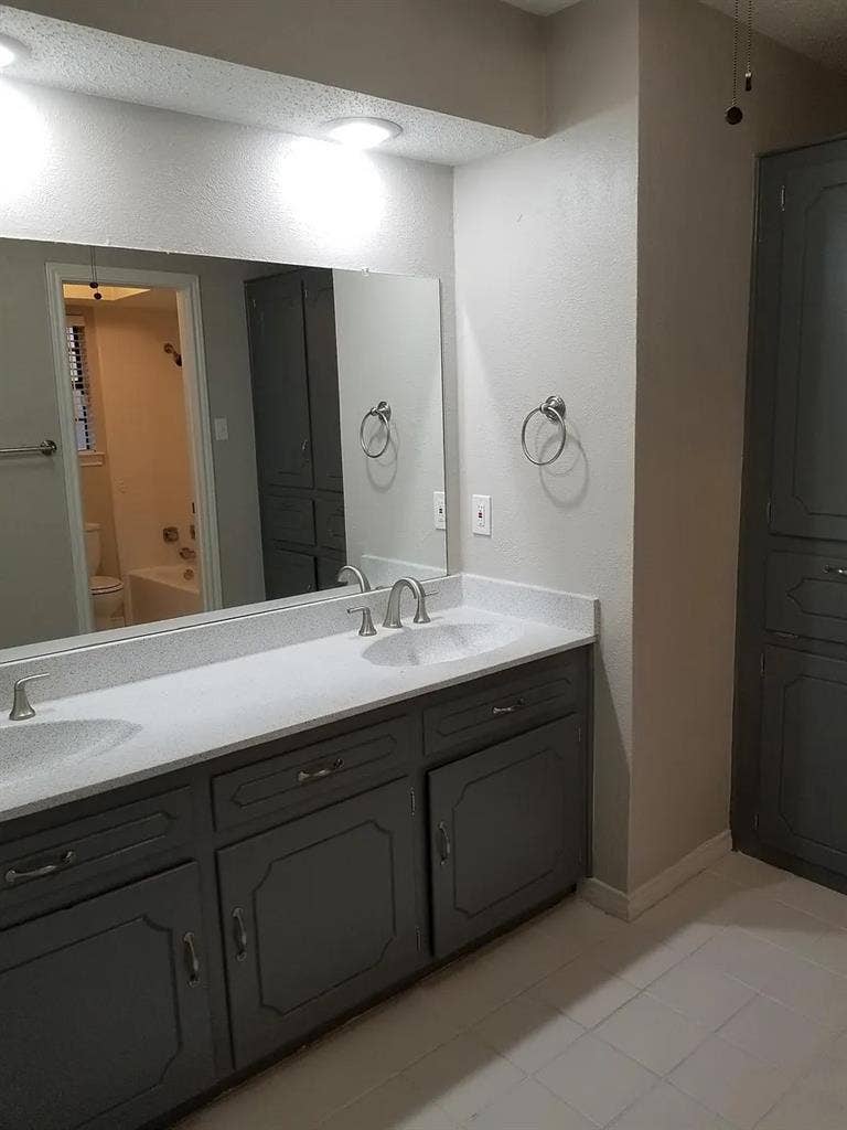 2 BR in Richardson