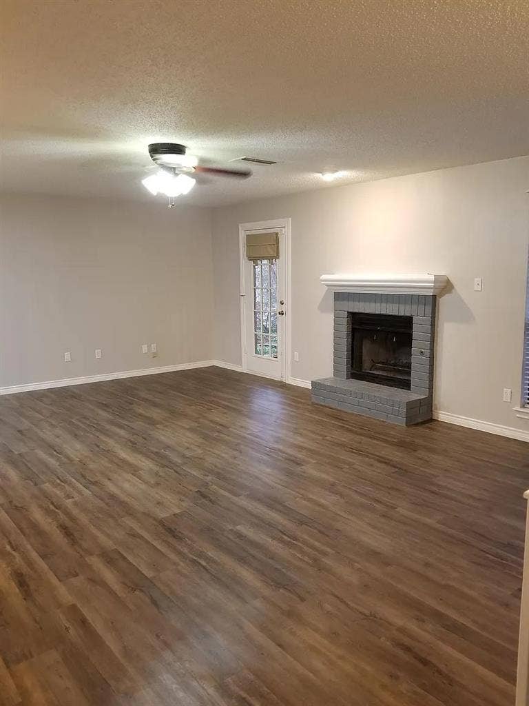 2 BR in Richardson