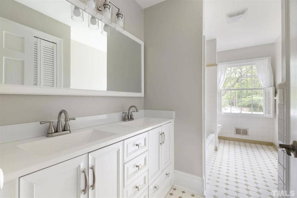 5 BR in Raleigh