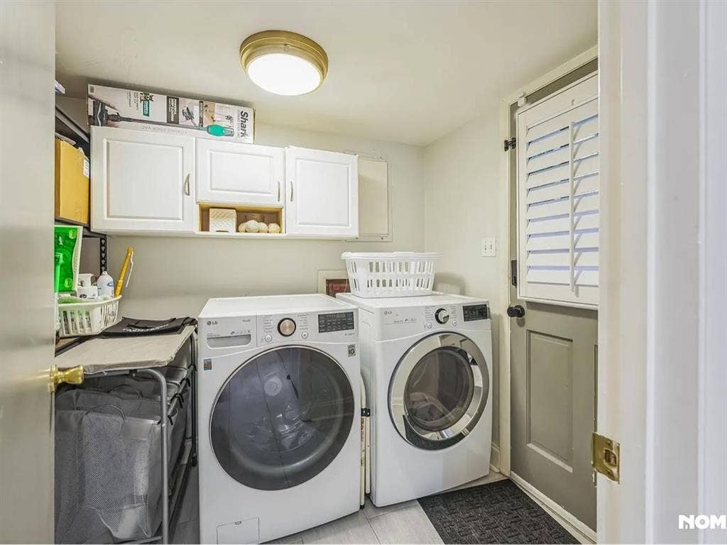 4 BEDROOM FOR RENT NEW RENOVATED