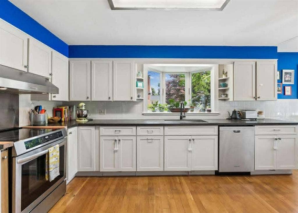 Private Room in South Portland Home